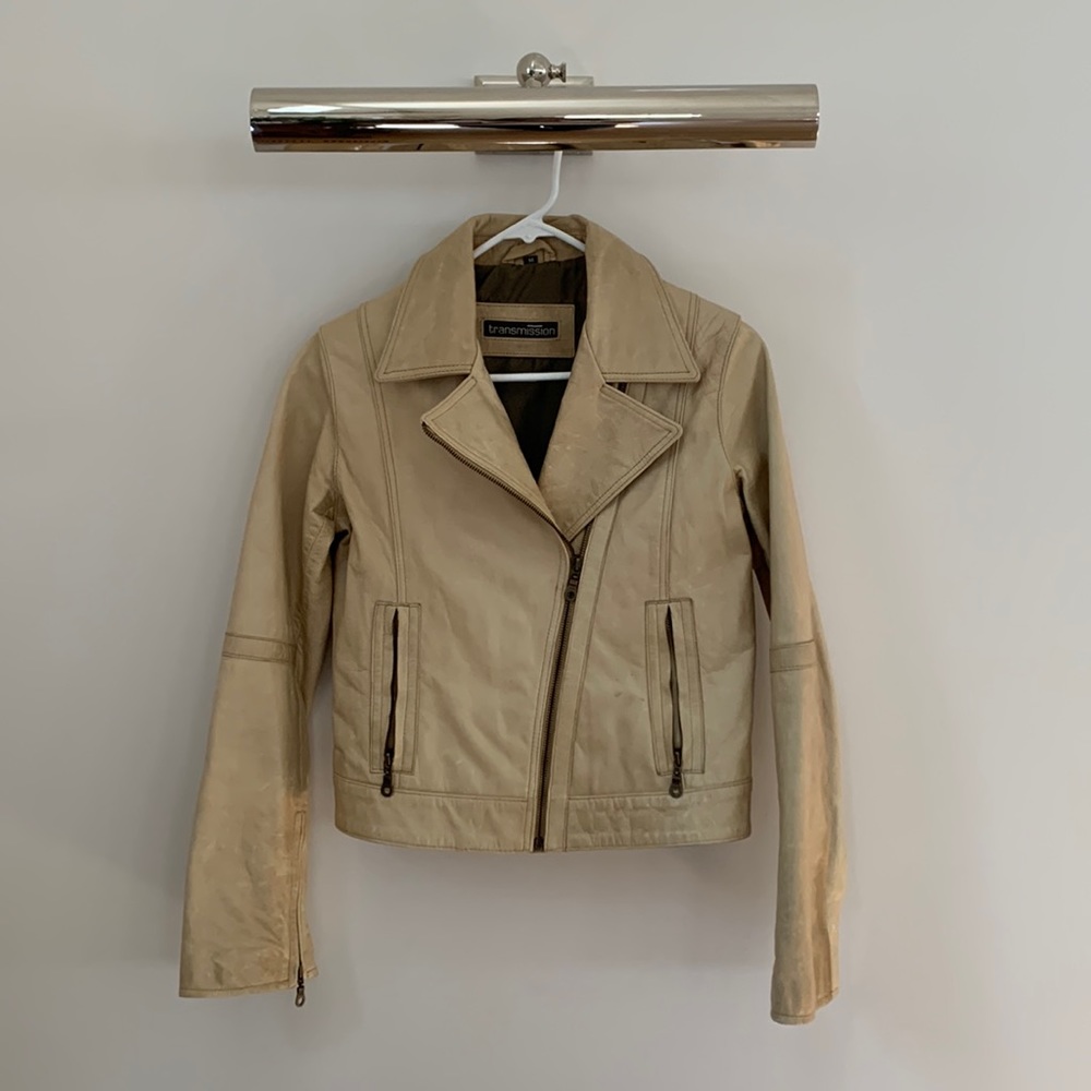 Insanely cool European cream colored leather moto jacket
